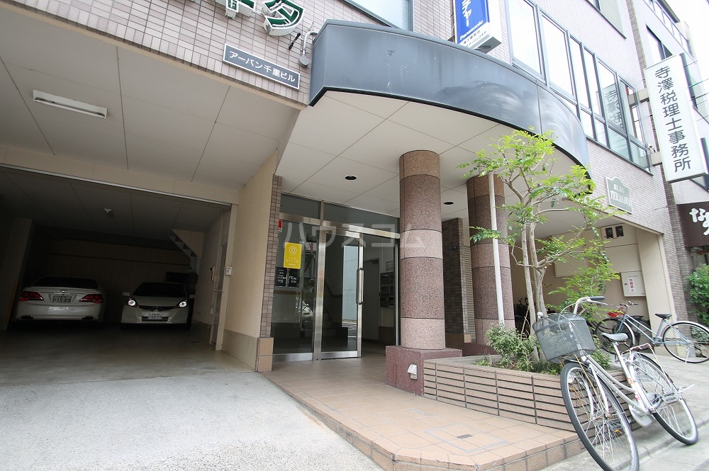 16/22 エントランス