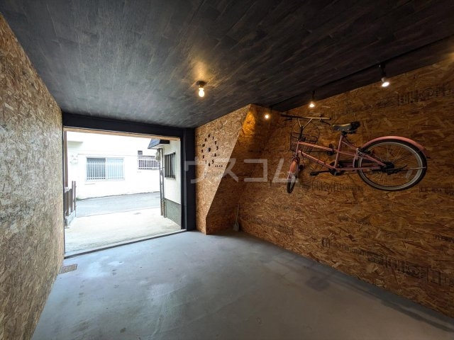 28/30 駐車場