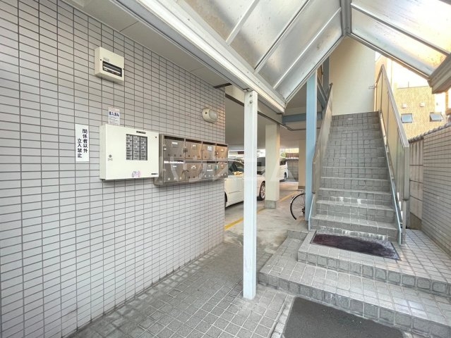 29/30 エントランス