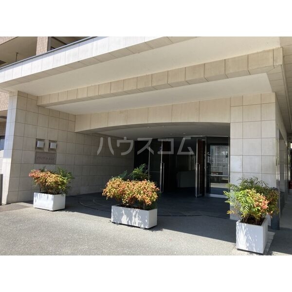 15/26 エントランス