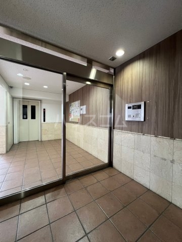 15/25 エントランス