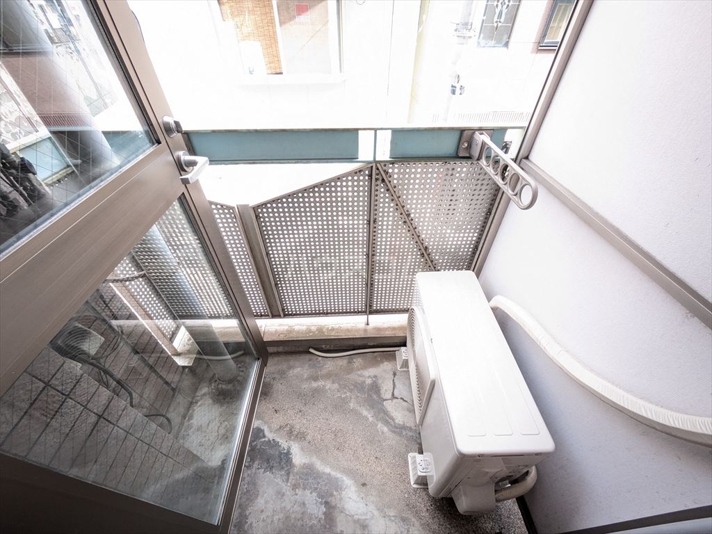 20/30 バルコニー