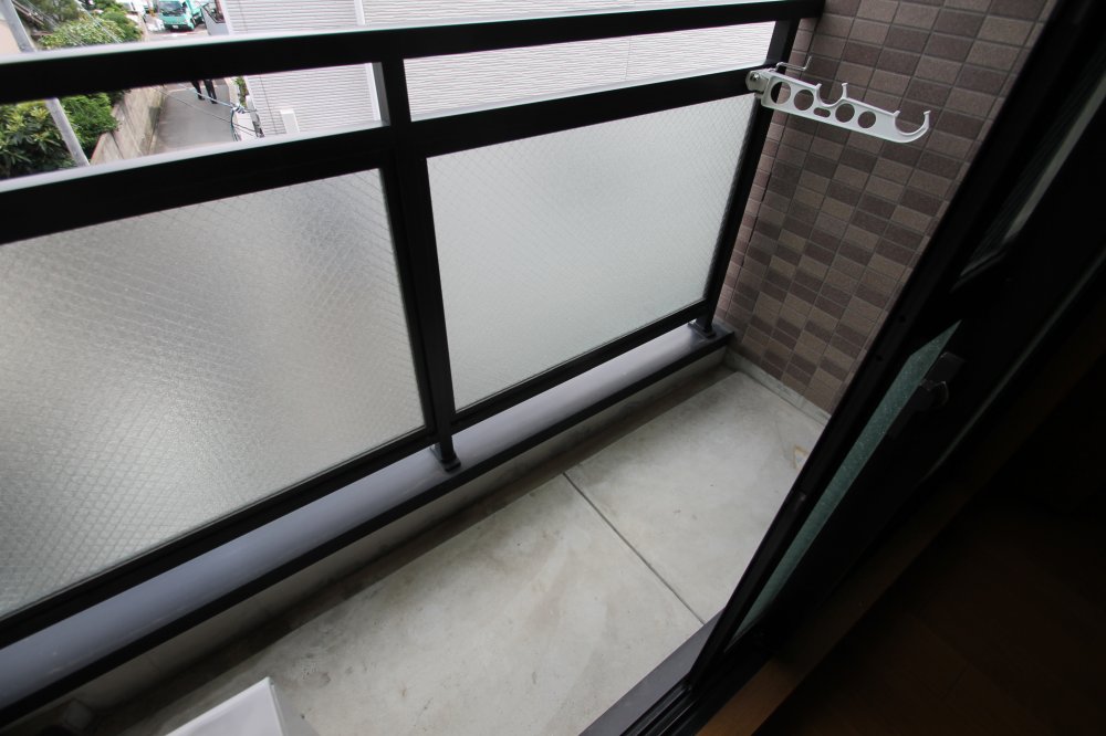 18/28 バルコニー