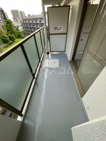 27/30 バルコニー