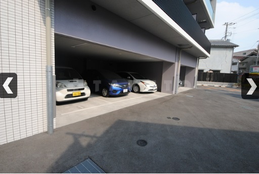24/30 駐車場