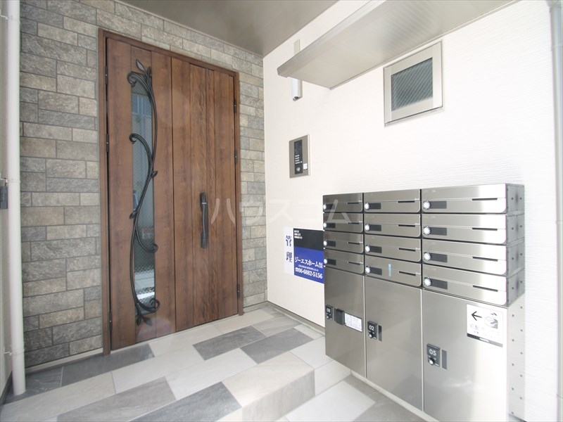 19/24 エントランス