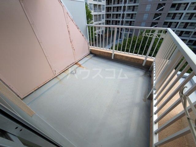 21/30 バルコニー