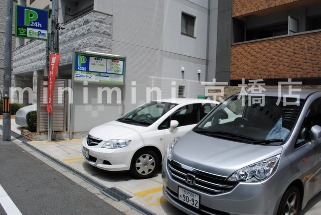 26/30 駐車場