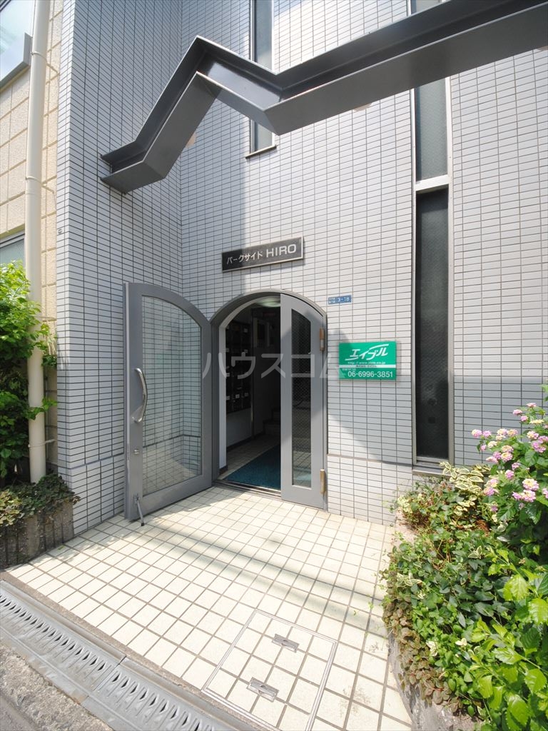 2/5 エントランス