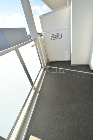 14/28 バルコニー