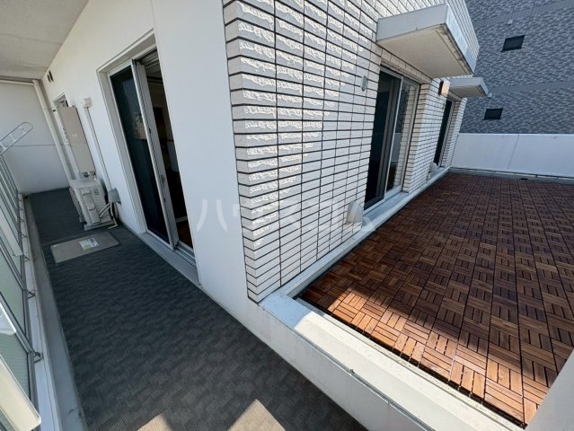 19/30 バルコニー