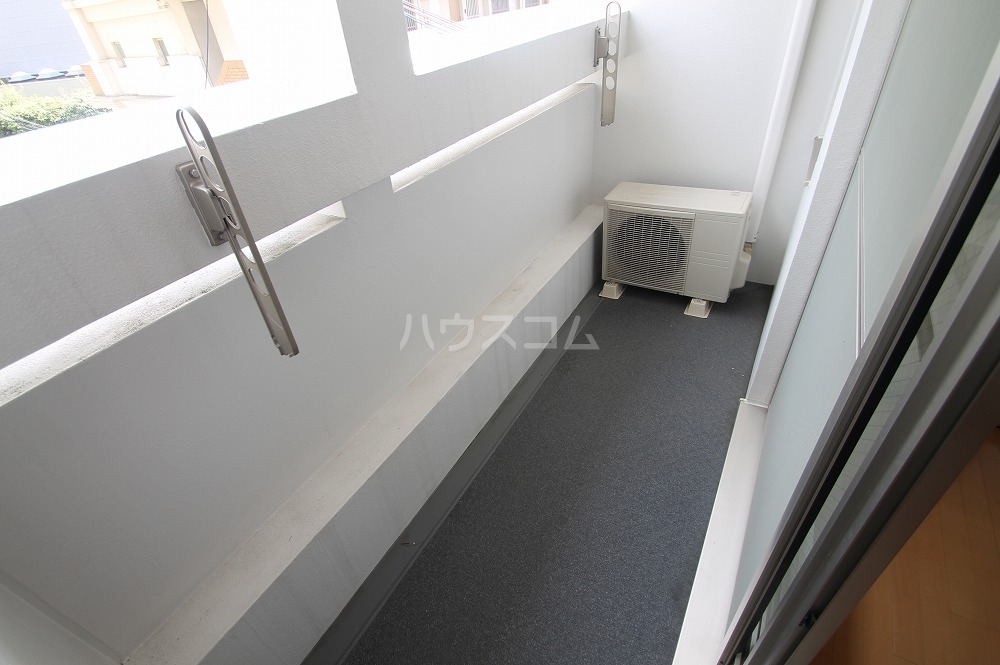 21/30 バルコニー