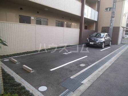21/27 駐車場