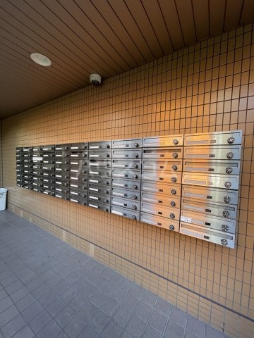 17/25 エントランス