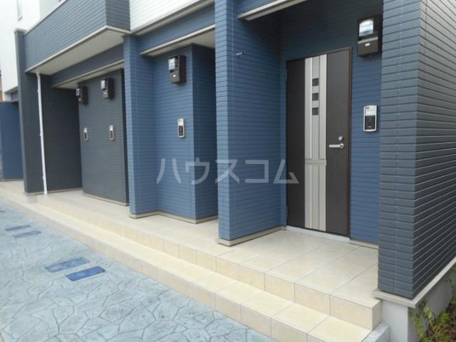14/20 エントランス