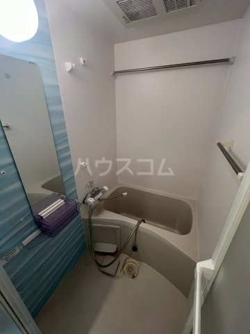 13/30 浴室