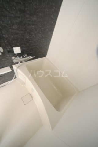 13/30 浴室