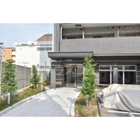 17/22 エントランス