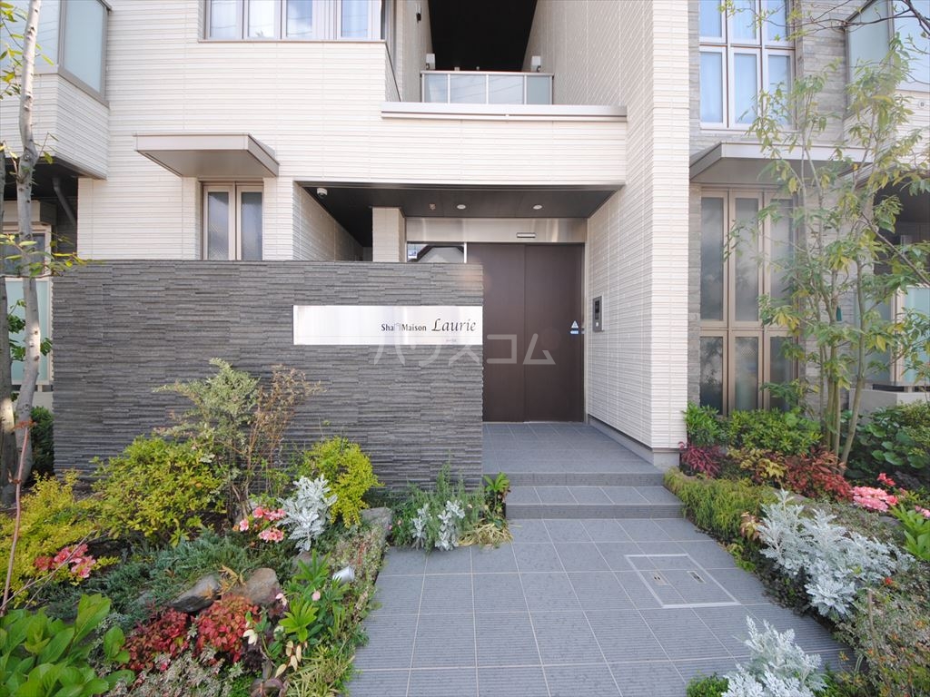 3/4 エントランス