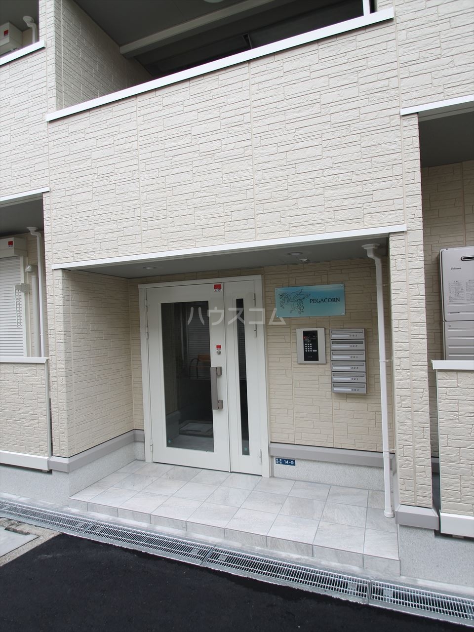 2/5 エントランス