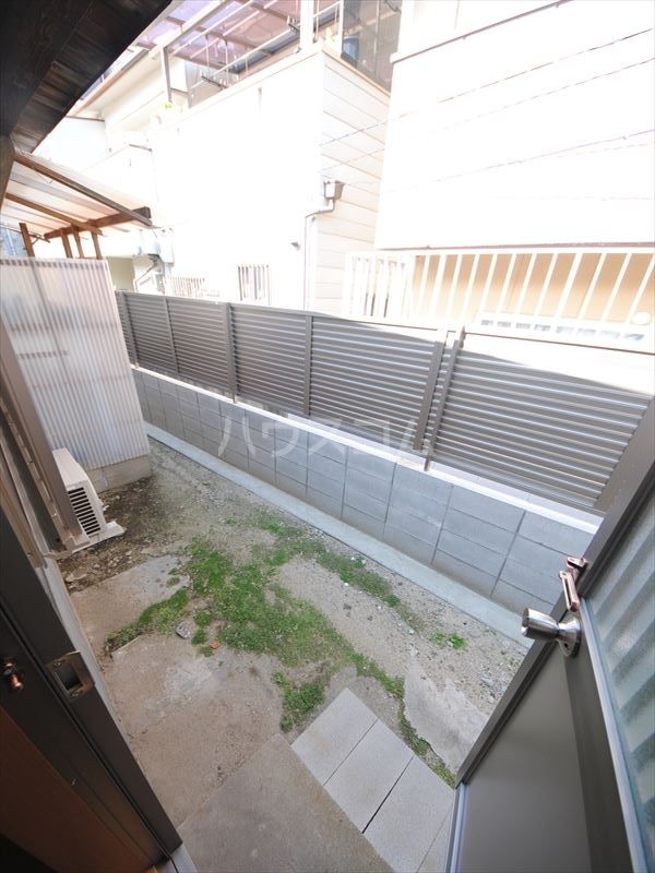 20/30 バルコニー