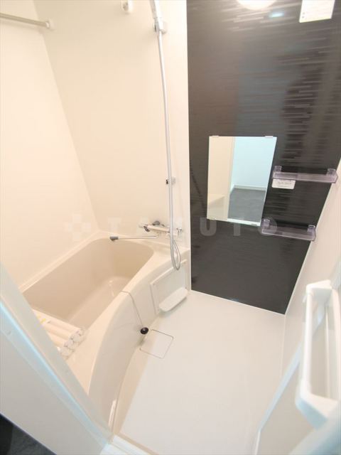 14/30 浴室