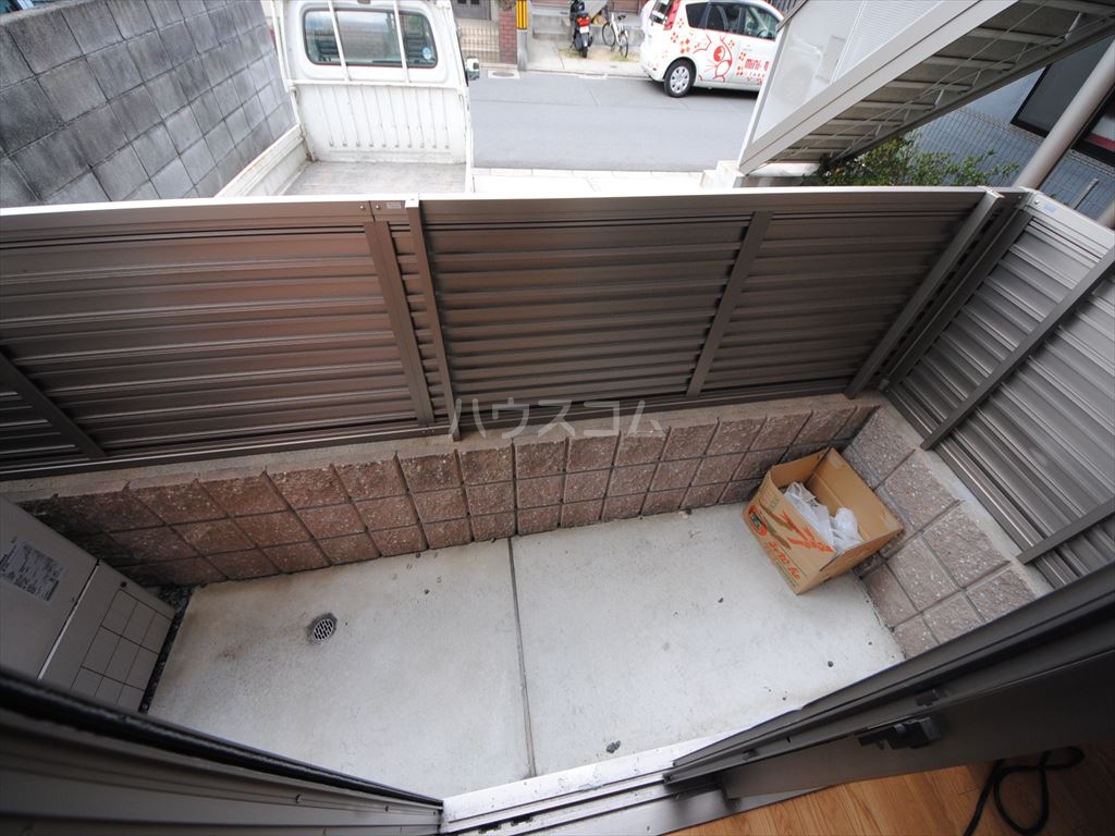 15/22 バルコニー