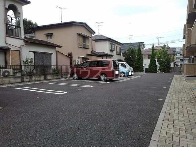 17/19 駐車場