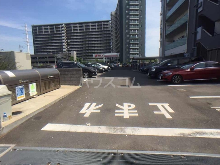 19/24 駐車場