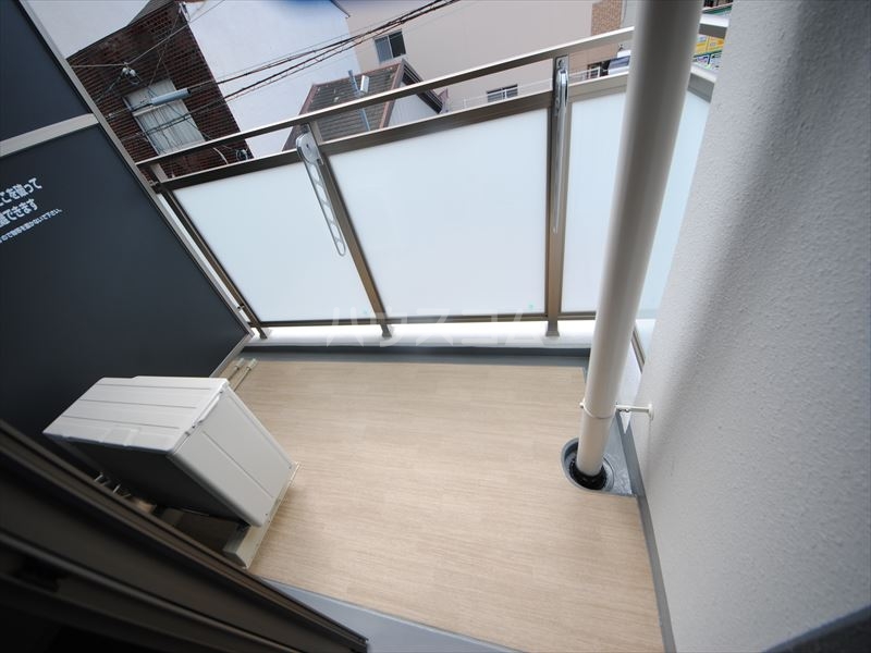 20/30 バルコニー