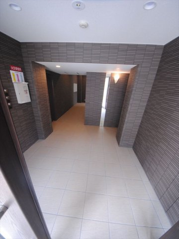 29/30 エントランス