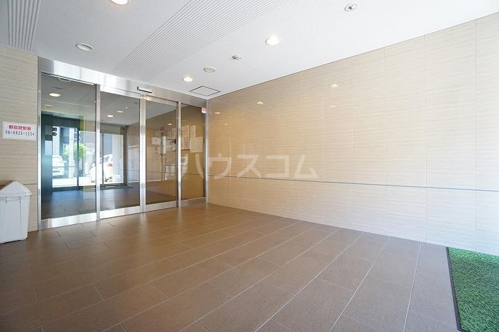 14/19 エントランス