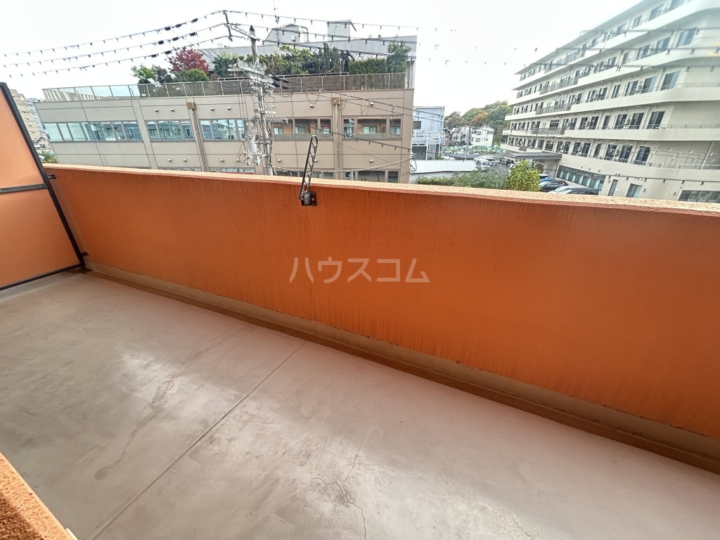 13/23 バルコニー