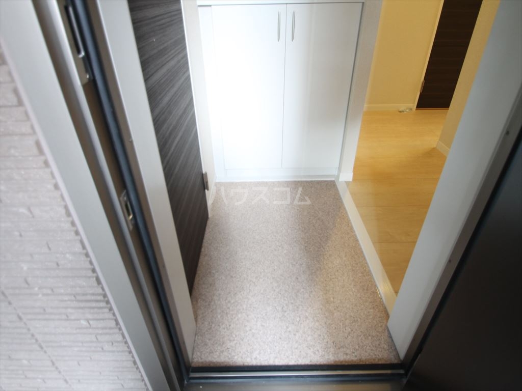 14/30 玄関