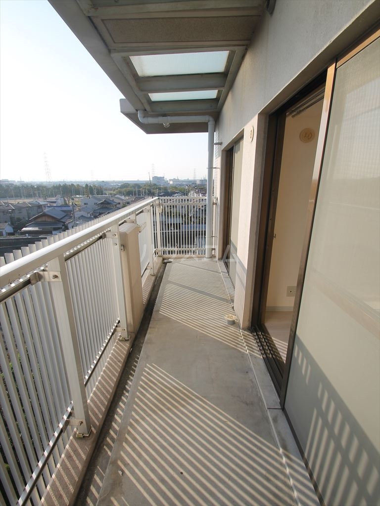 23/30 バルコニー