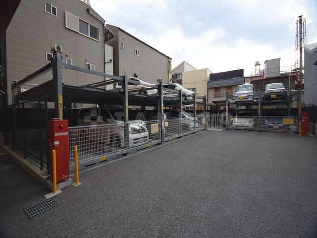 20/30 駐車場