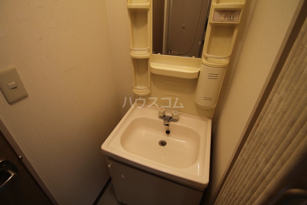 17/27 洗面