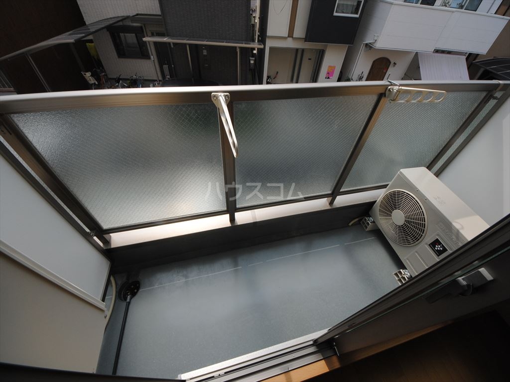 19/30 バルコニー