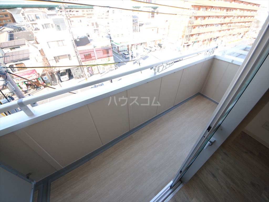 21/30 バルコニー