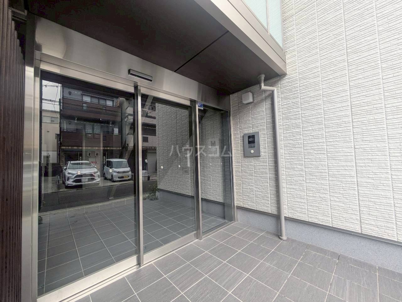 17/26 エントランス