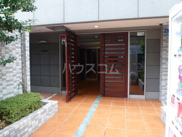 20/28 エントランス