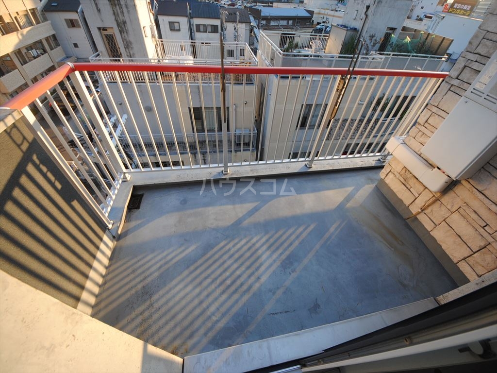 20/30 バルコニー