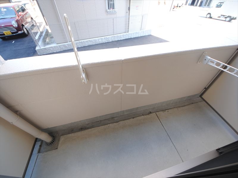 18/27 バルコニー