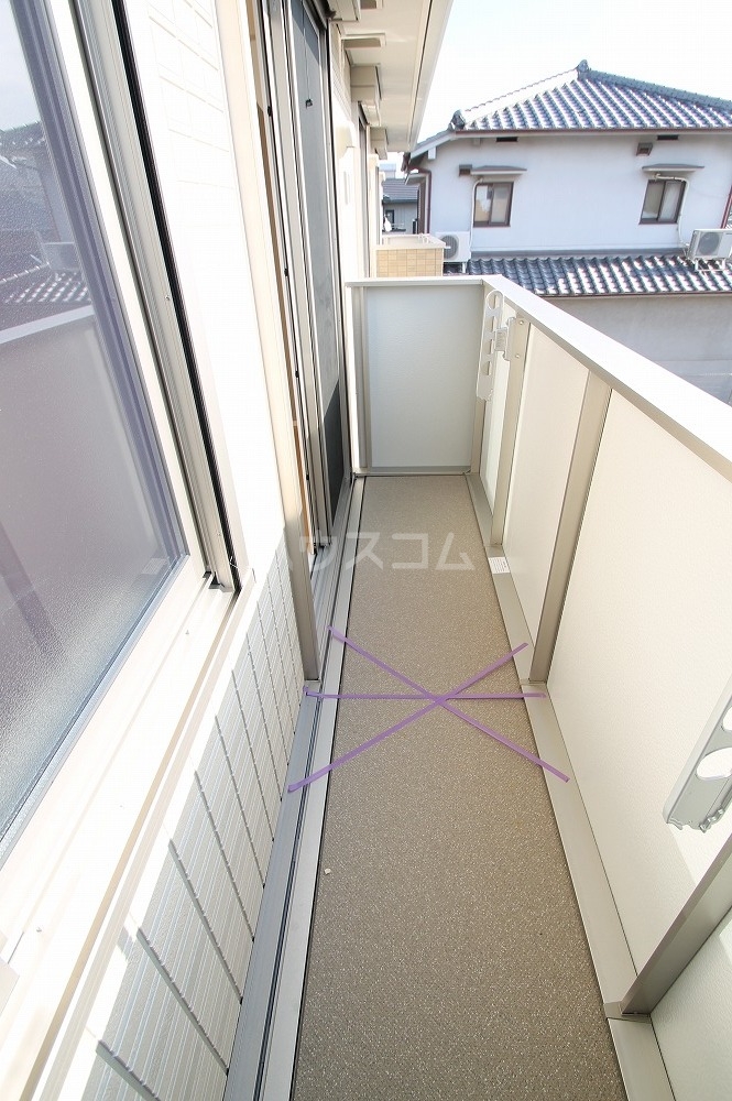 23/30 バルコニー