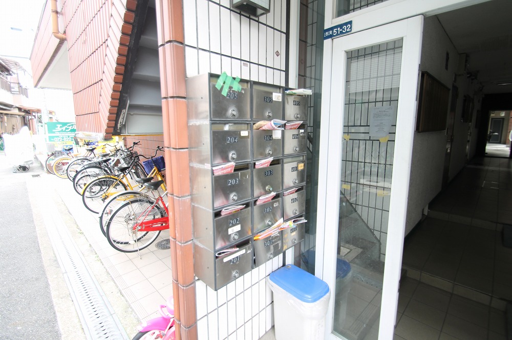 22/28 エントランス