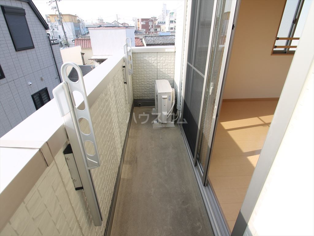 23/30 バルコニー