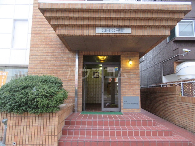 25/28 エントランス