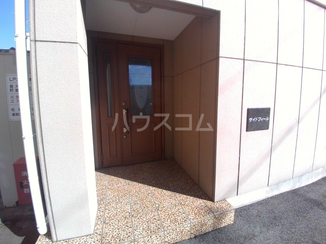 15/26 エントランス