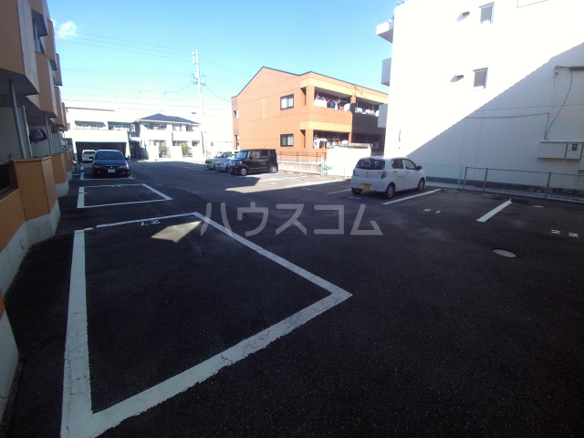 16/26 駐車場