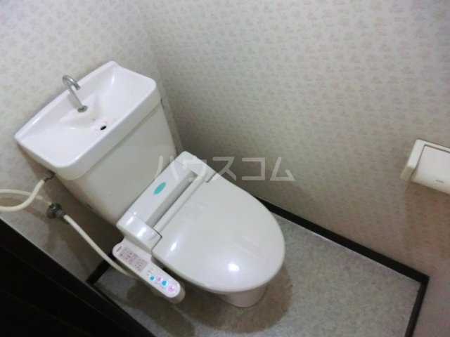 18/30 トイレ